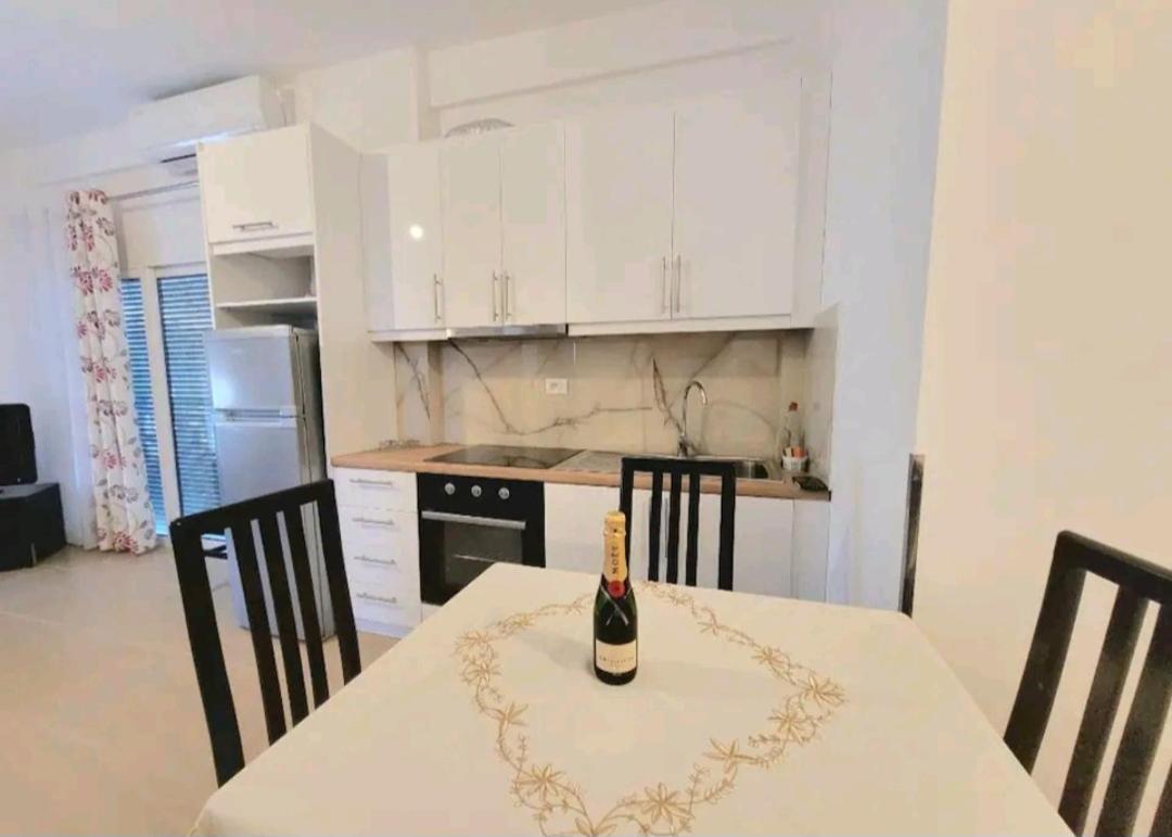 Saranda Relax New Apartment-Rare Find Near Port Appartement *